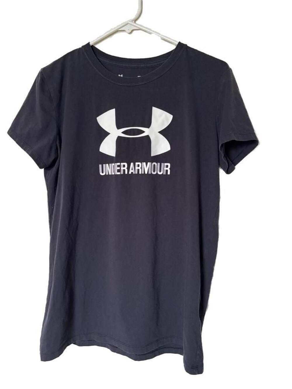 Under Armour Women’s Workout Tshirt - Picture 1 of 2